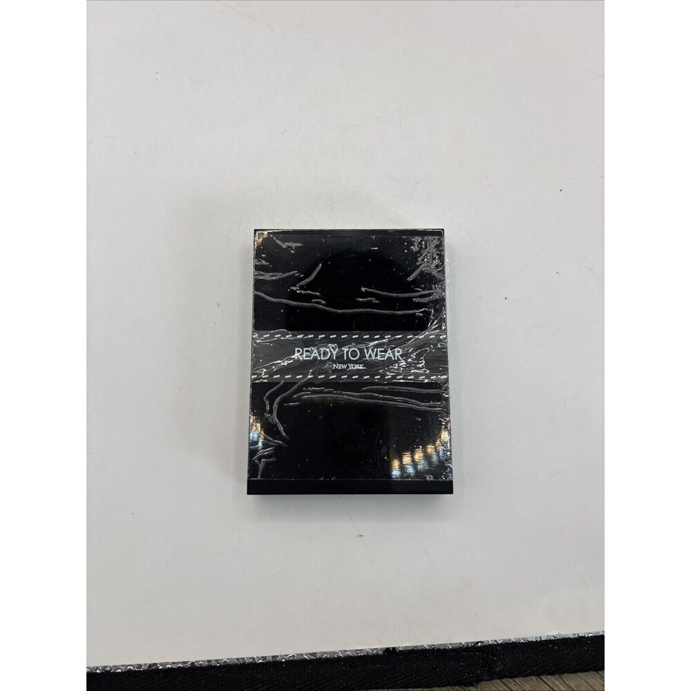 NEW Ready To Wear HYDRASKIN Moisturizing & Brightening Powder * LIGHT